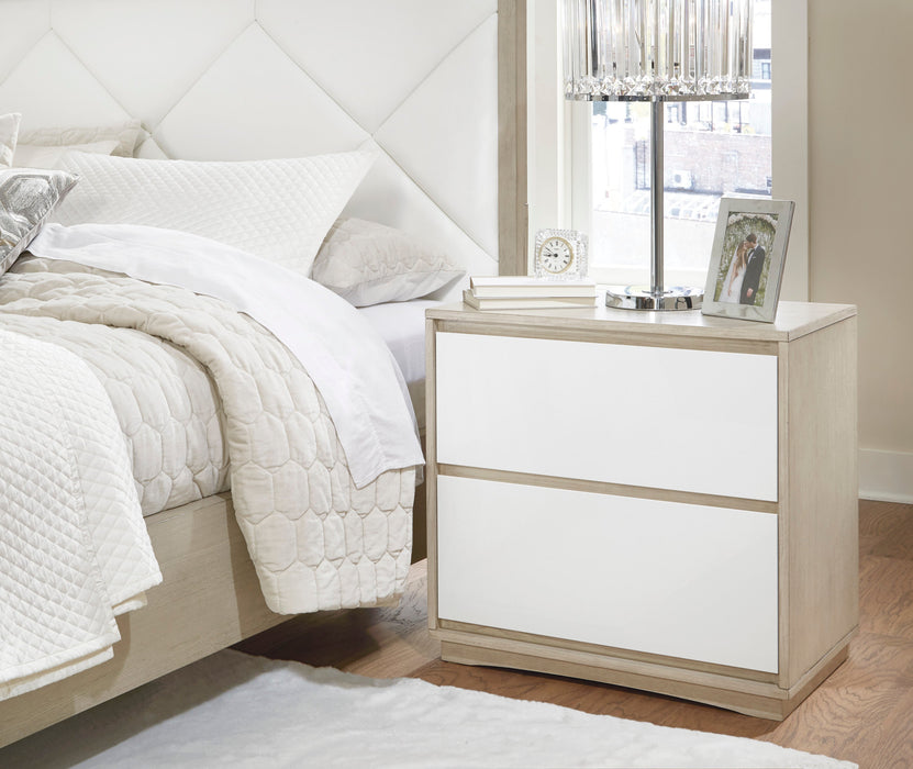 Moreshire Bisque Queen Panel Bedroom Set