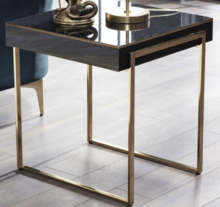 Carlino Side Table (Hg Black)