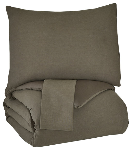 https://www.gatefurn.com/cdn/shop/products/eilena-king-comforter-set-q445013k-gate-furniture-1_512x582.jpg?v=1662189797